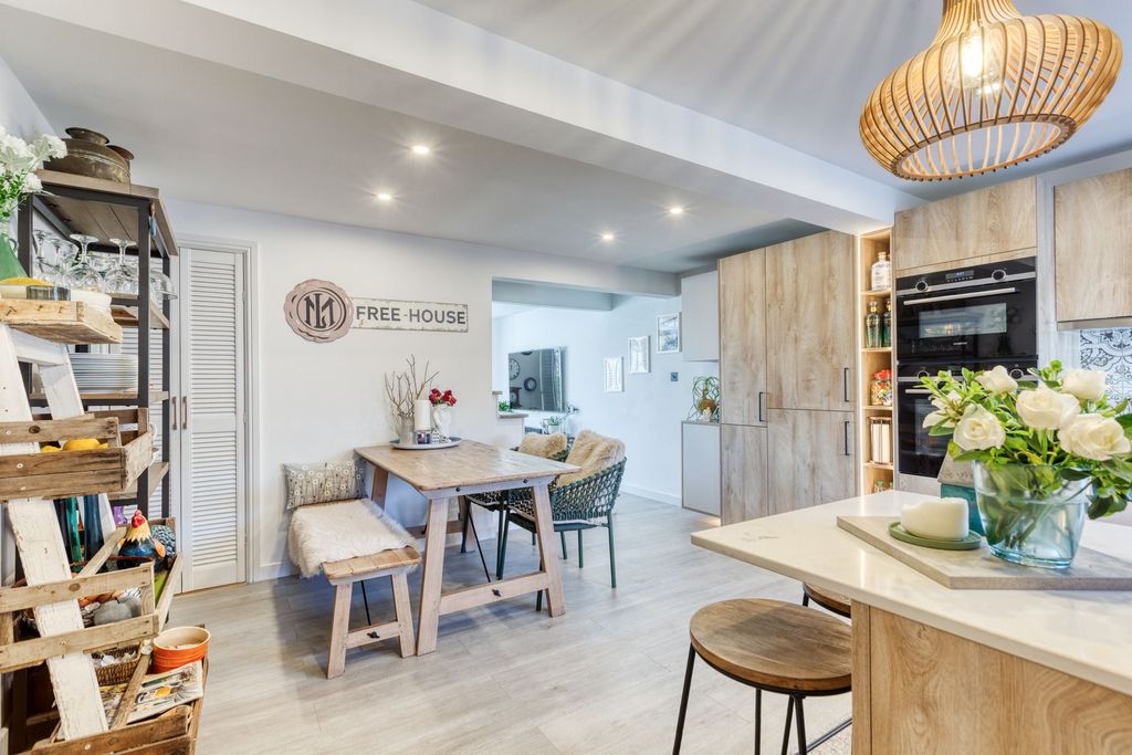 Additional image 6 of 2 bed terraced house for sale3 Thornton Villas, St Helier JE2