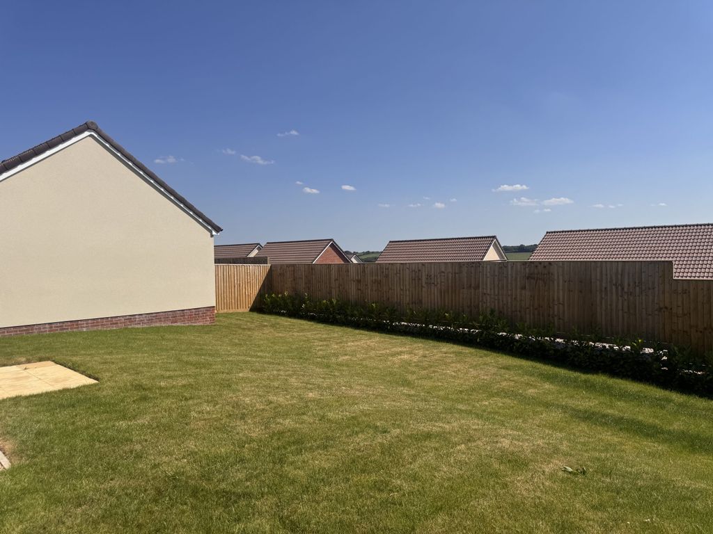 Property photo 3 of 9 Img_3716