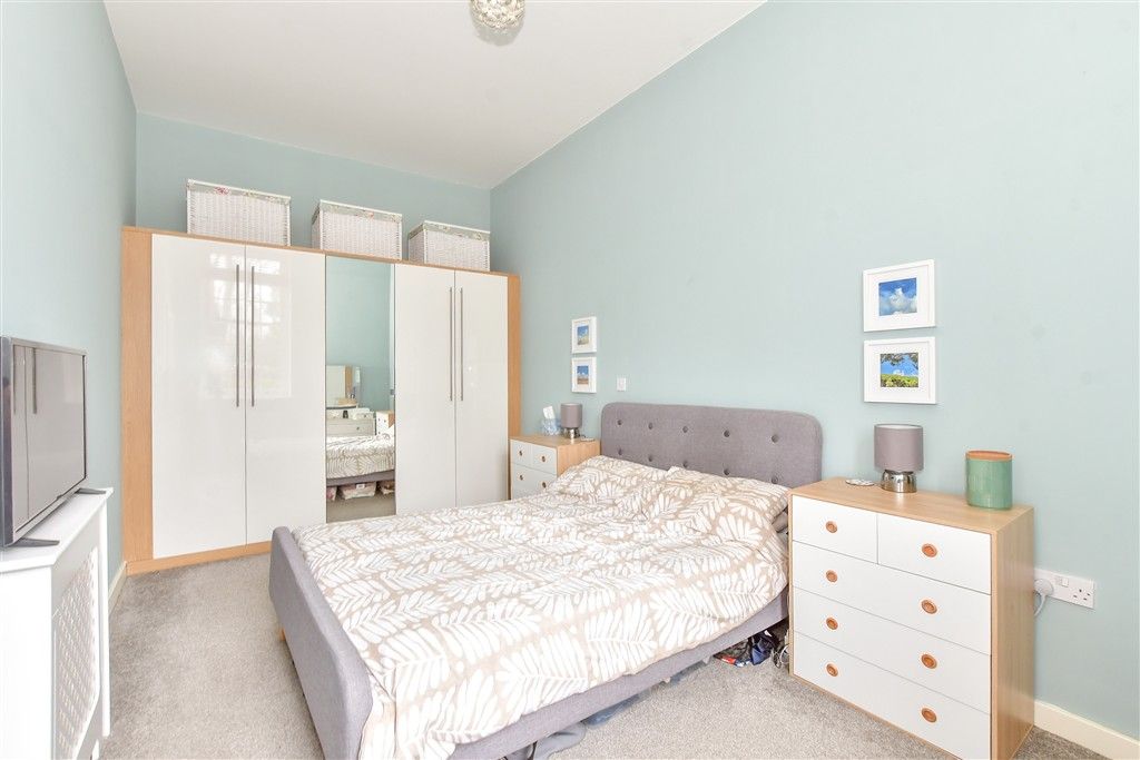 Property photo 3 of 7 Bedroom