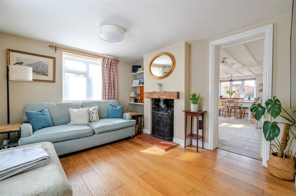 Property photo 2 of 11 Sitting Room