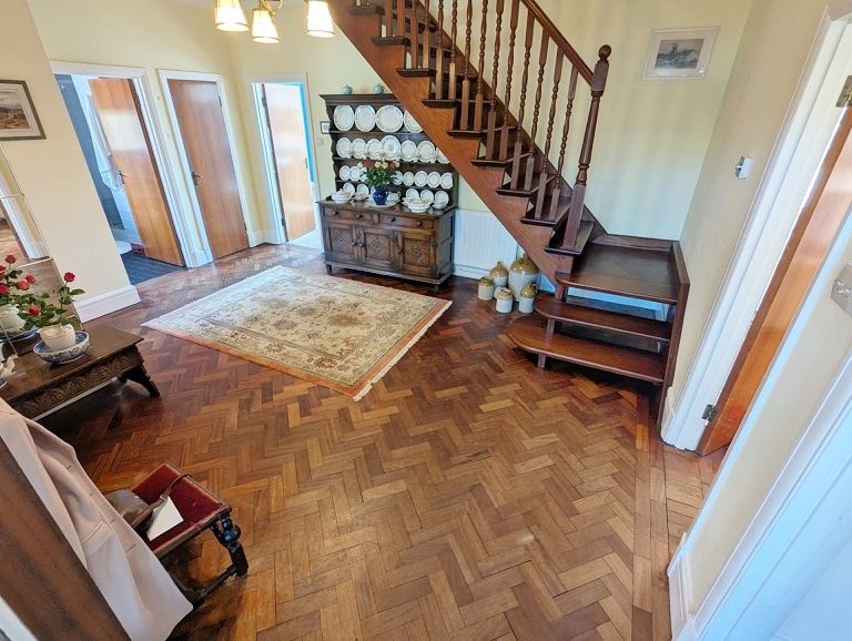 Property photo 2 of 21