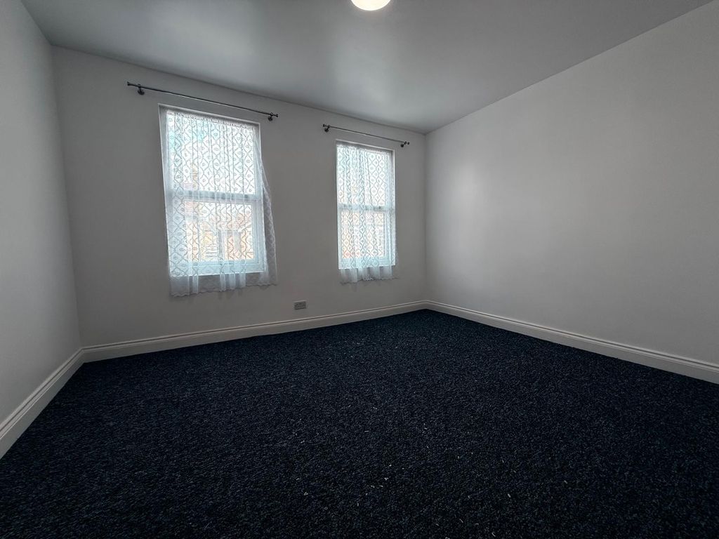 Property photo 2 of 11 Gallery