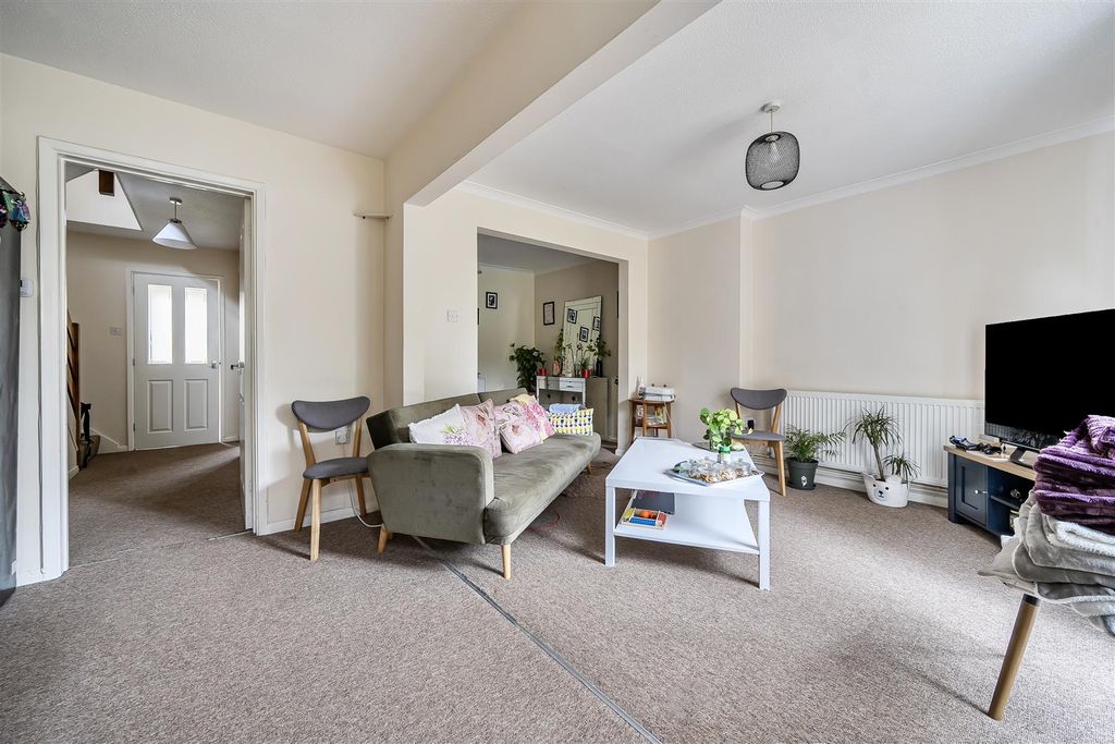 Property photo 2 of 17 1447090-6-69Df84392Efb3.Jpg