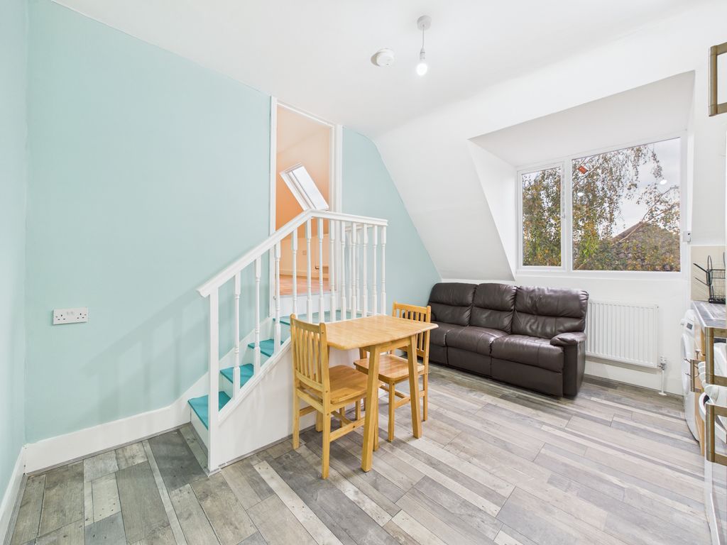 Property photo 2 of 11 Photo