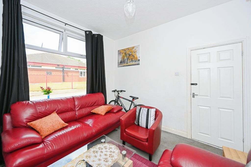 Property photo 3 of 15
