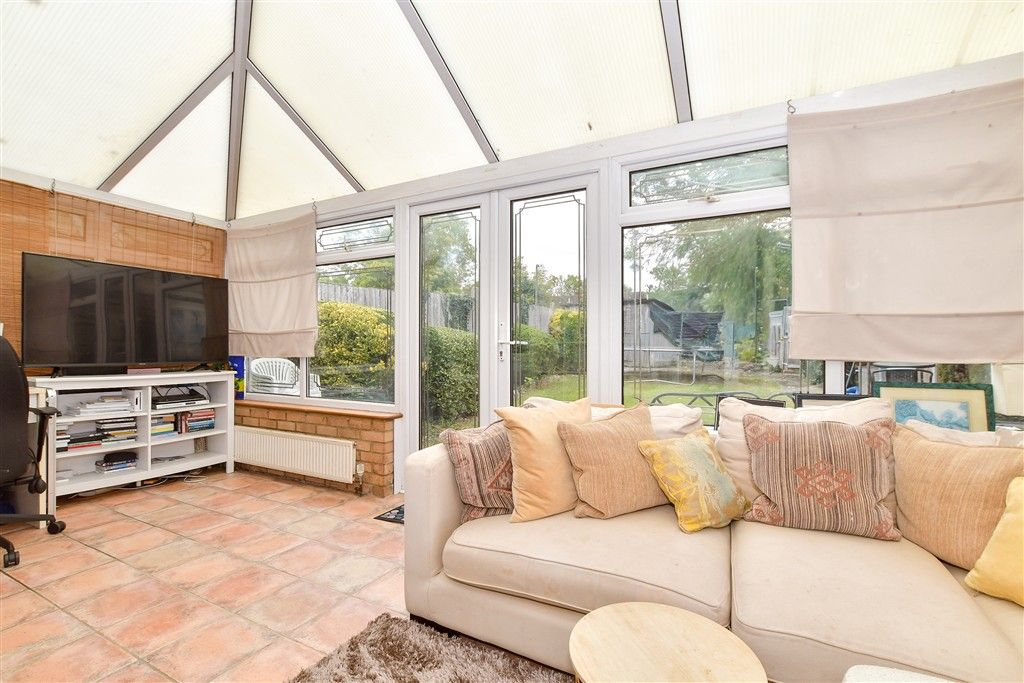 Property photo 2 of 12 Conservatory