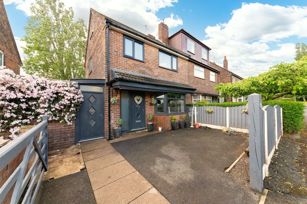 Property photo 1 of 24