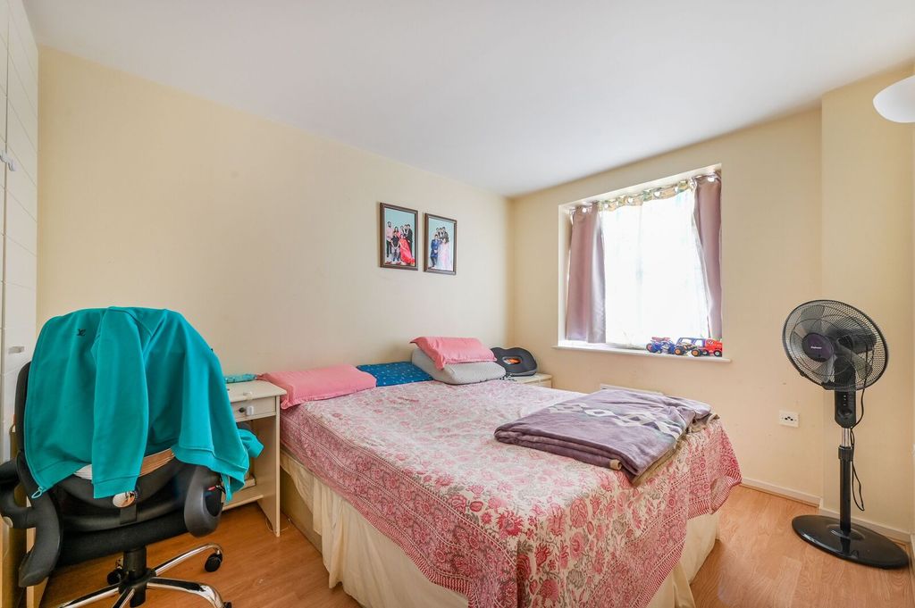 Property photo 3 of 7