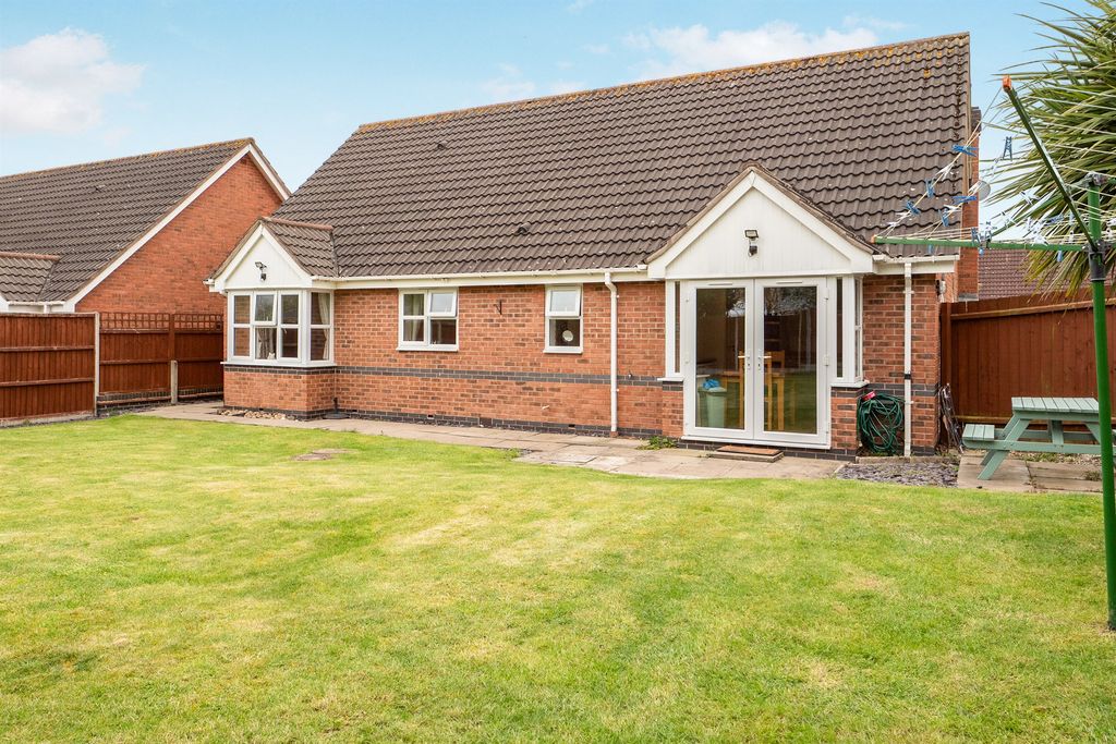 Property photo 2 of 15