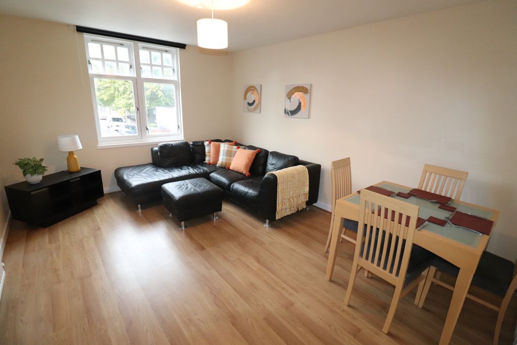 Property photo 2 of 11 Photo 2