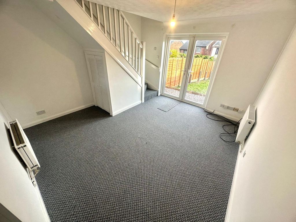 Property photo 2 of 8 Image