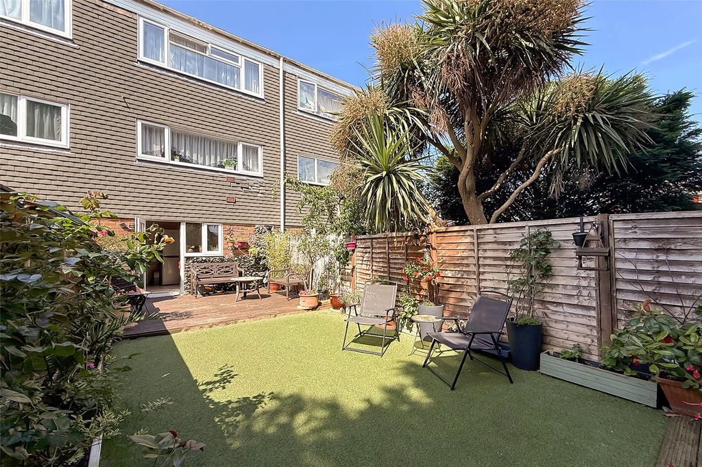 Property photo 3 of 18 Picture No. 20