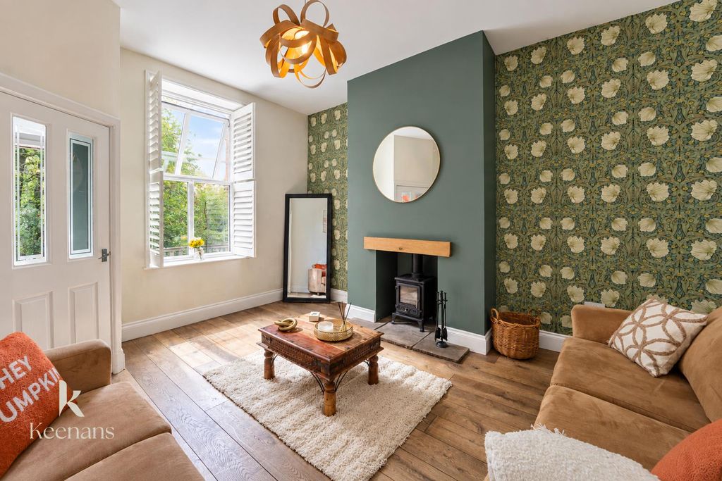 Property photo 1 of 31
