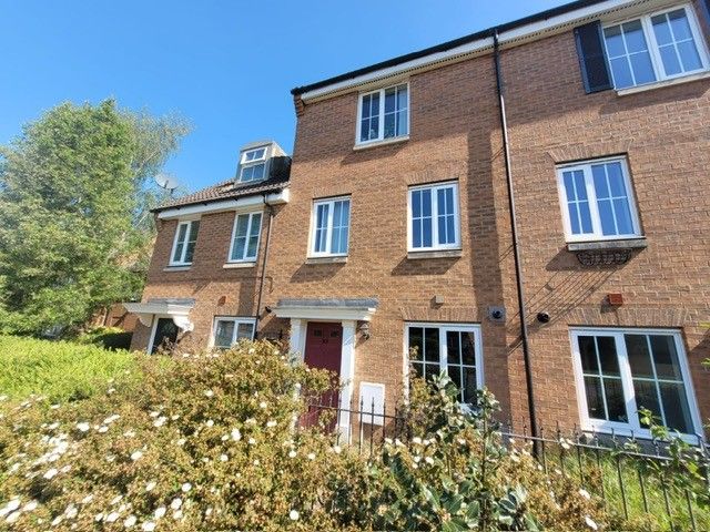 Property photo 1 of 9 Front