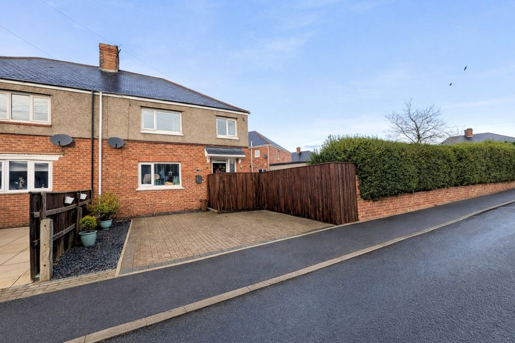 Property photo 1 of 14 1 West