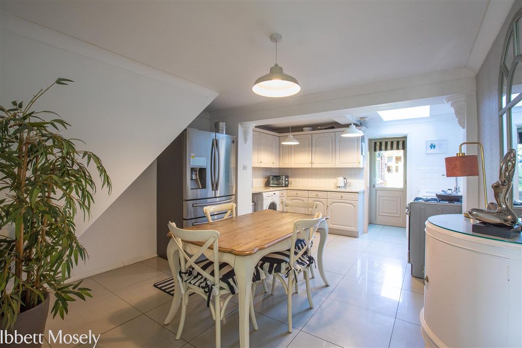 Property photo 2 of 10 26 Dining Room Kitchen.Jpg