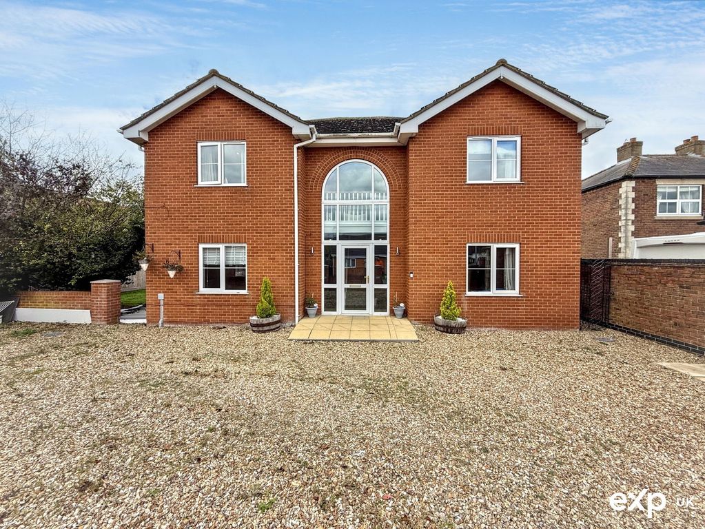 Property photo 1 of 26