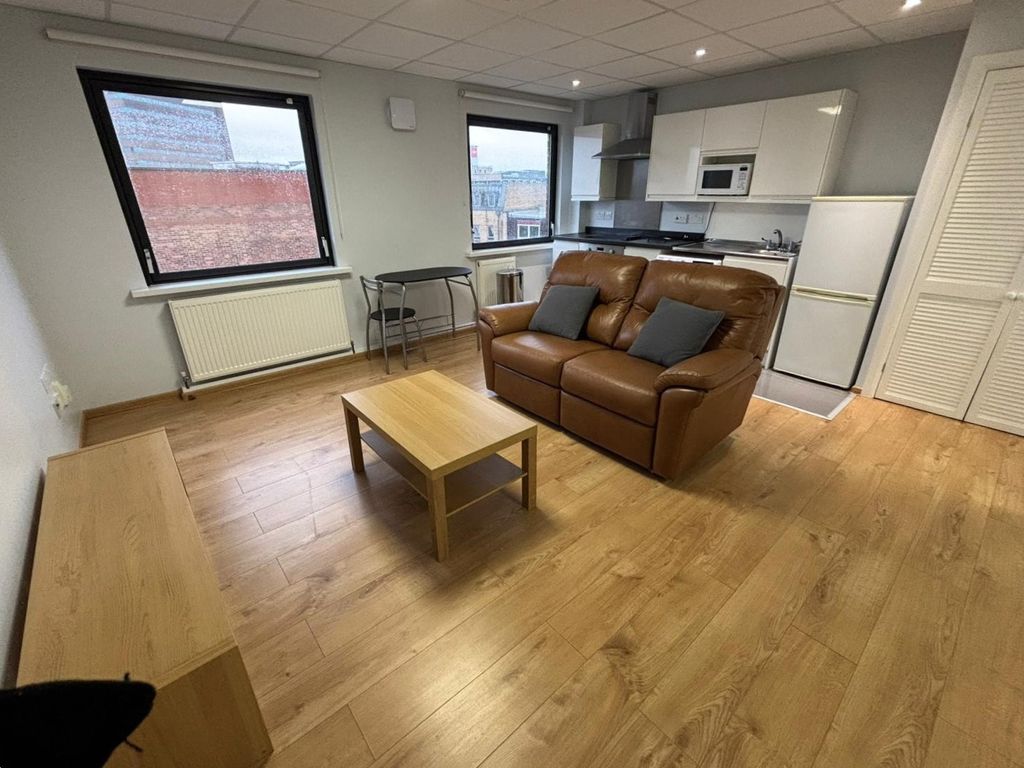 Property photo 3 of 5 Living Room