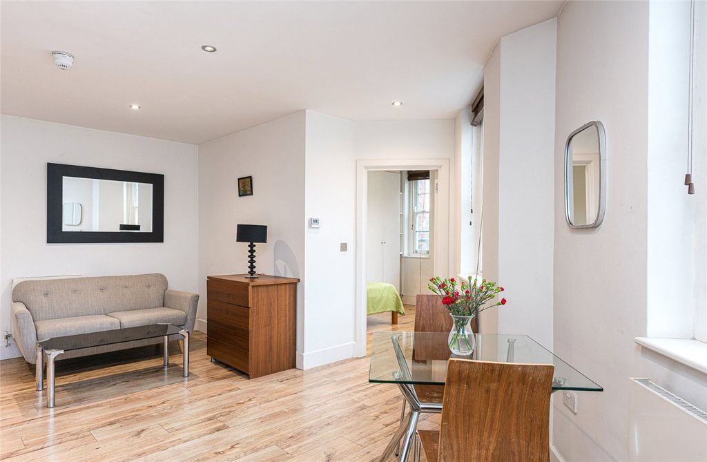 Property photo 2 of 7 Picture No. 05