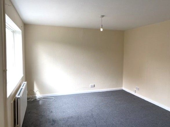 Property photo 3 of 10 Image