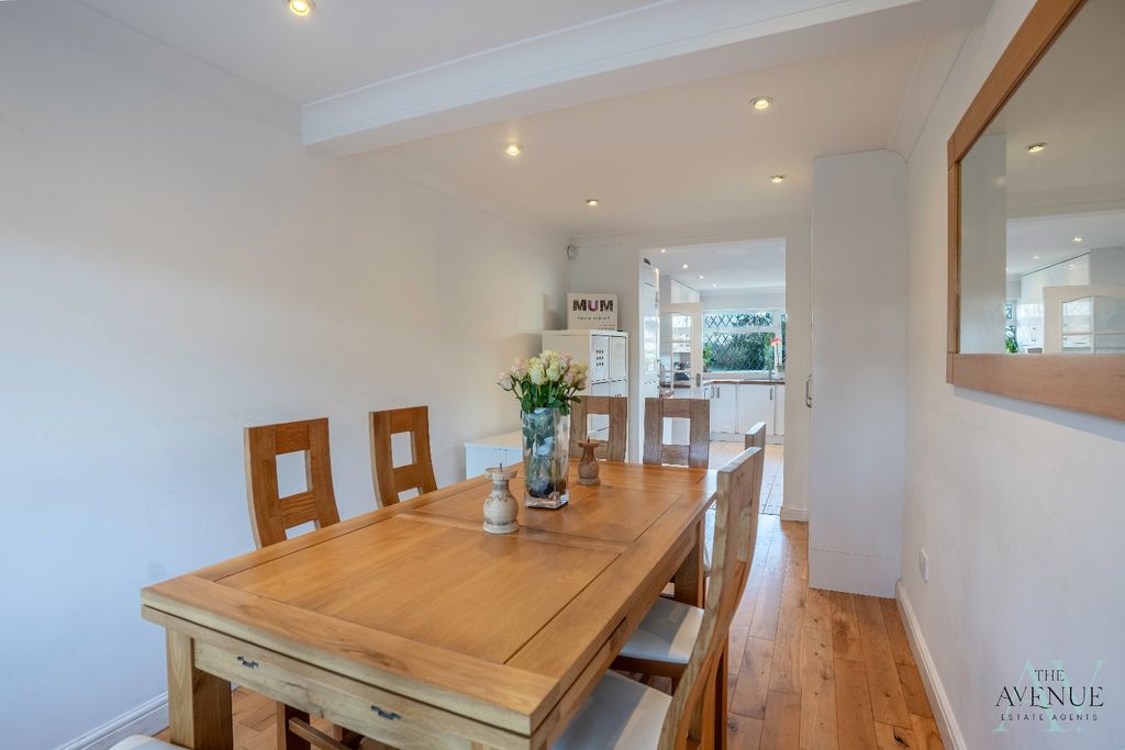 Property photo 3 of 19 4847114