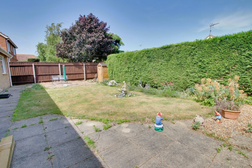 Property photo 2 of 12
