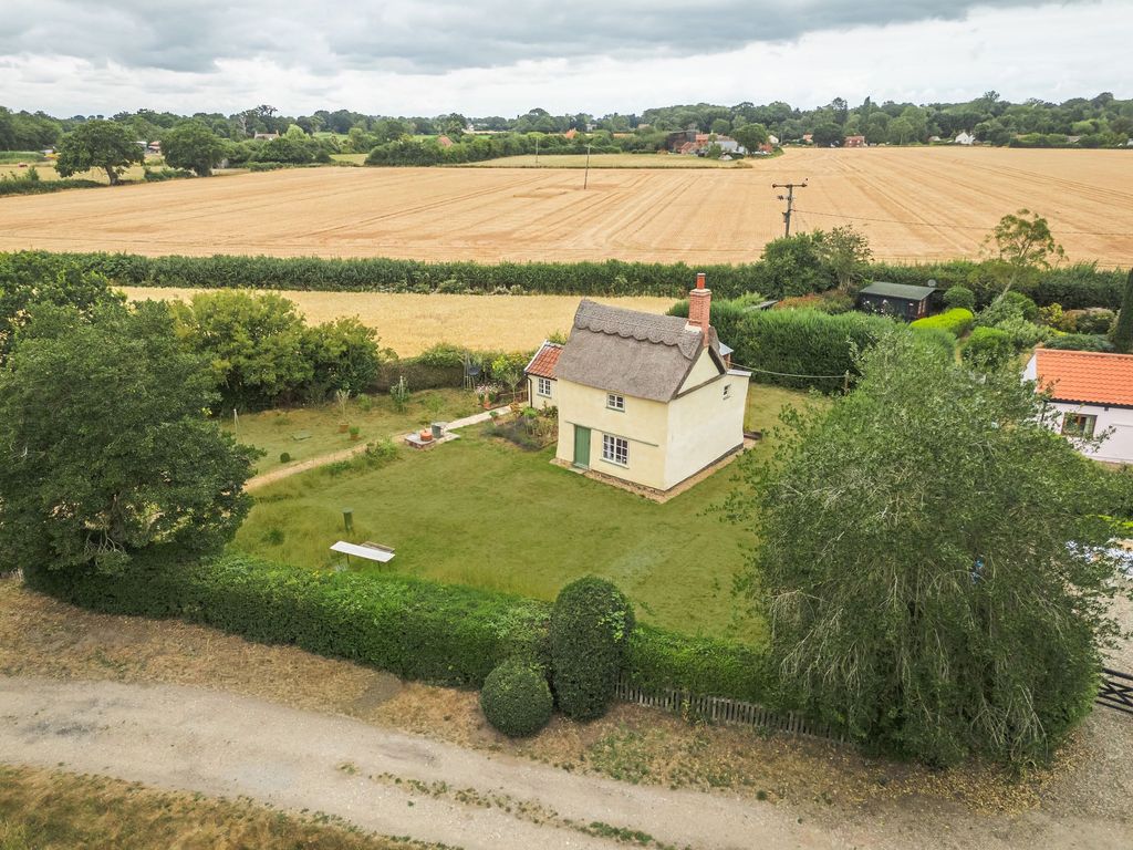 Property photo 3 of 17