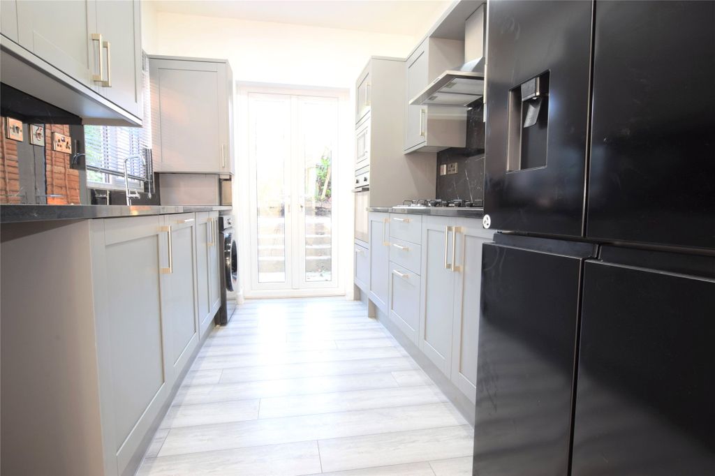 Property photo 1 of 11 Picture No. 02