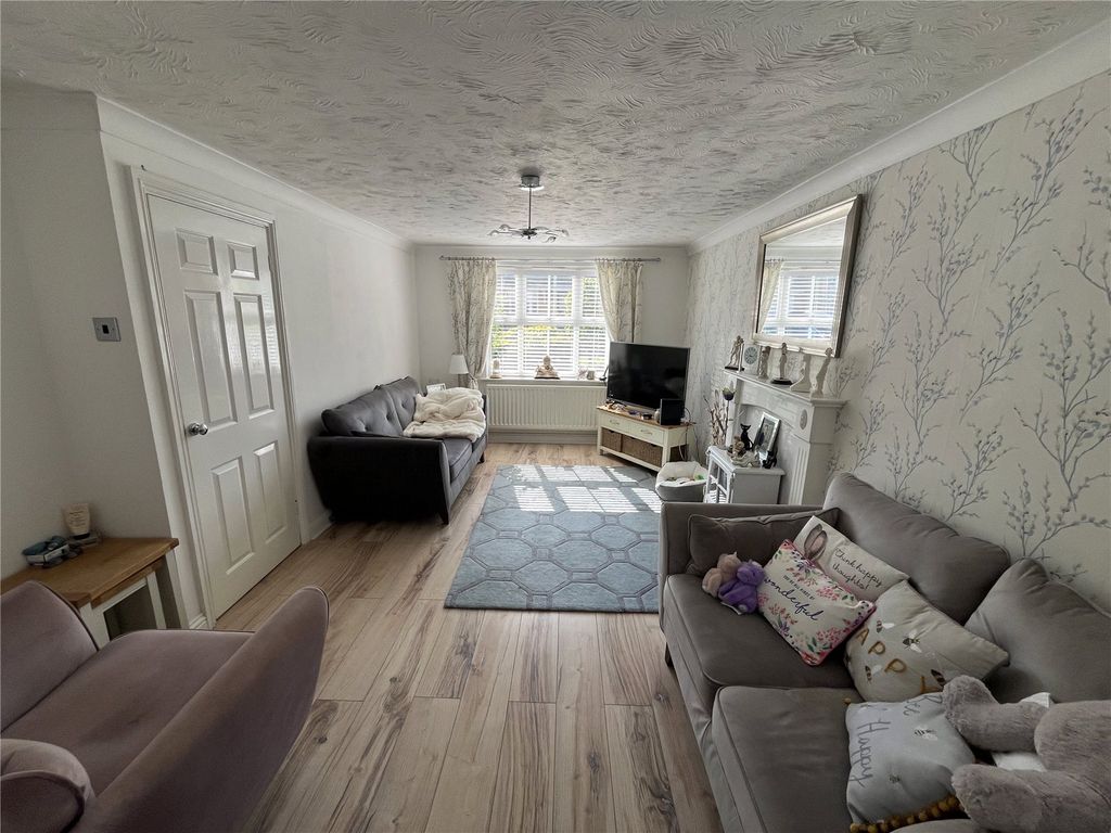 Property photo 2 of 17 Picture No. 01