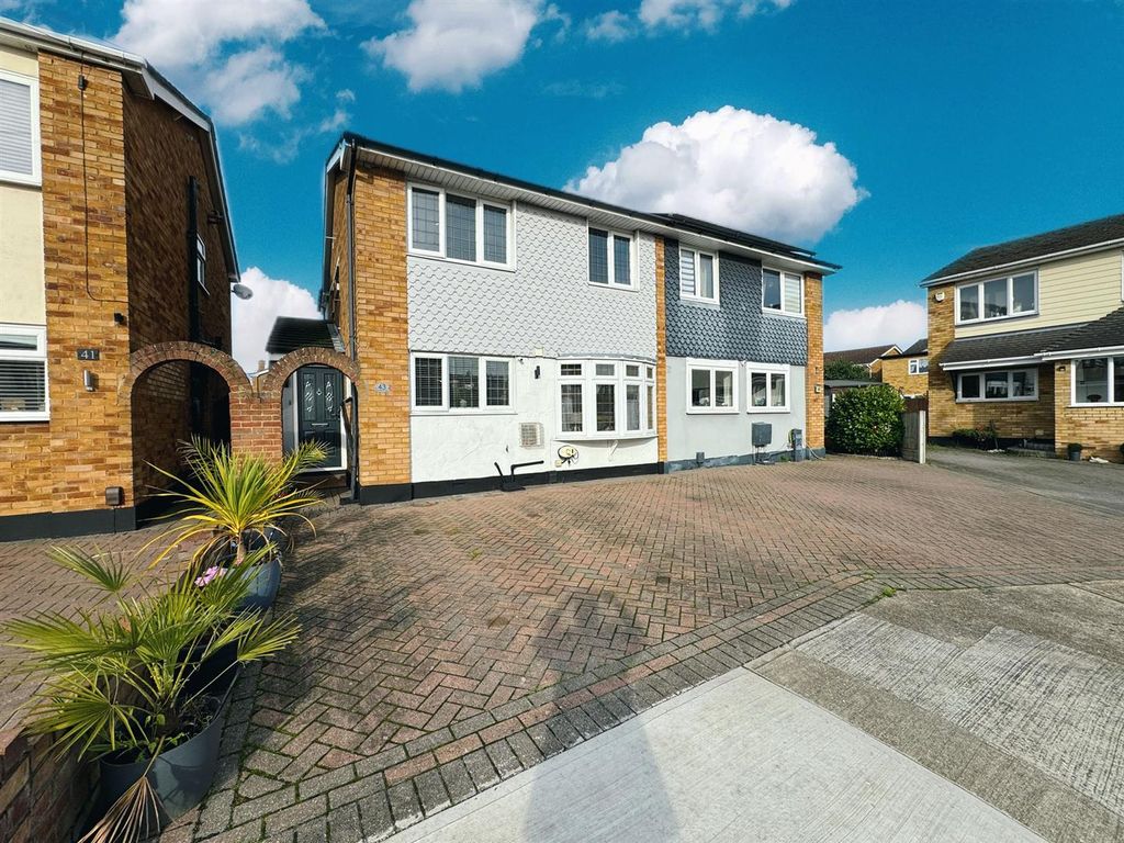 Property photo 1 of 53