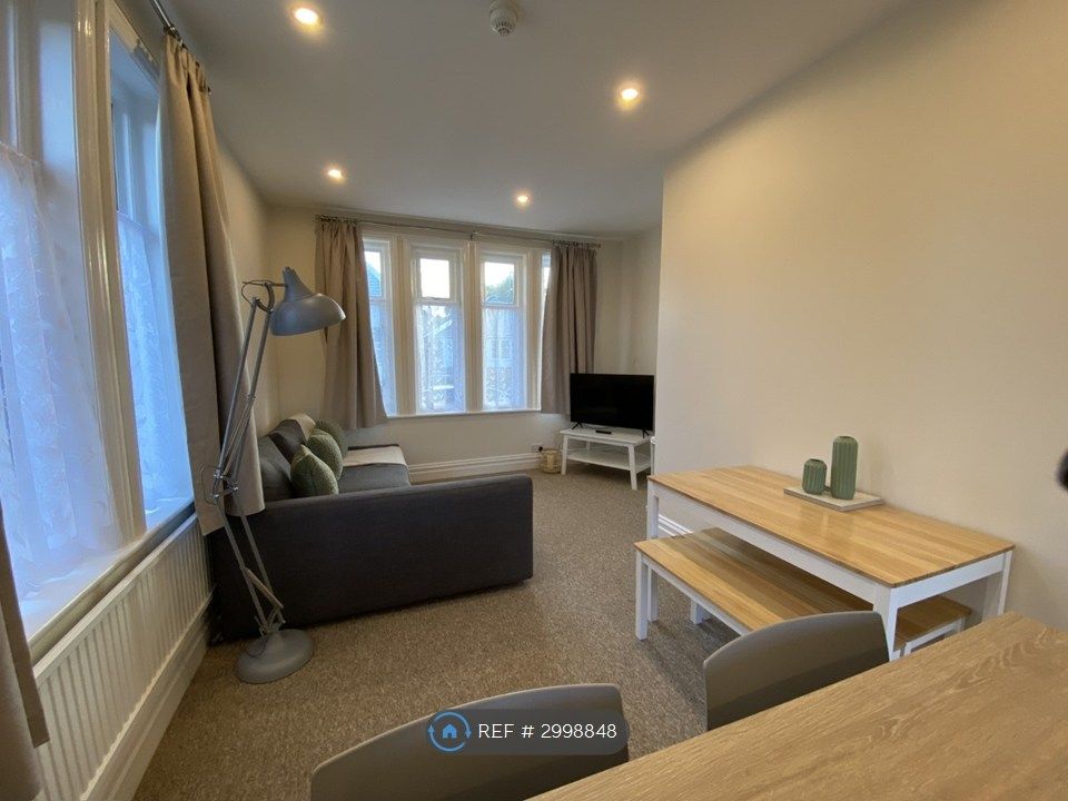Property photo 2 of 19