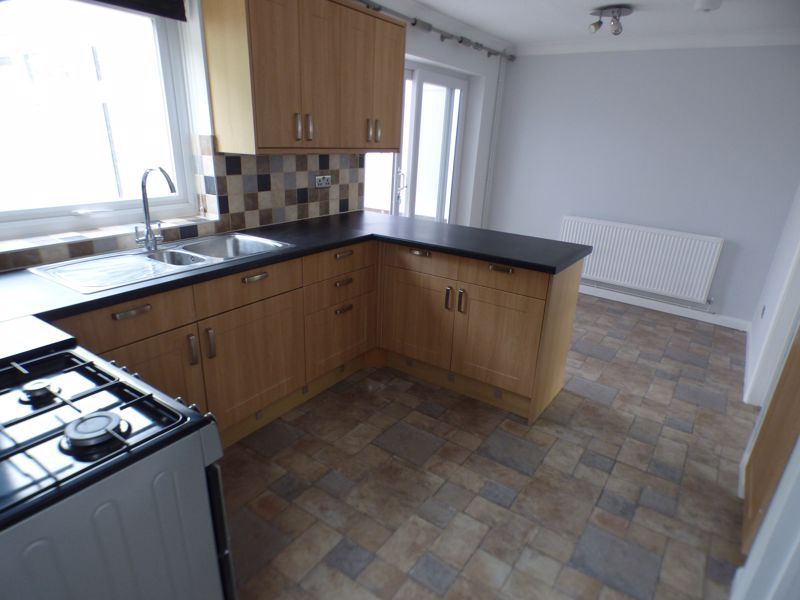 Property photo 2 of 24 Kitchen/Diner