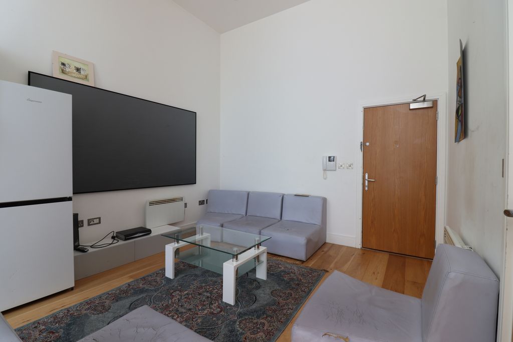 Property photo 3 of 14 Gallery