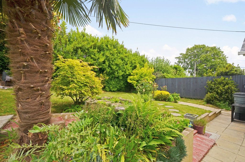 Property photo 2 of 31 Photo 14