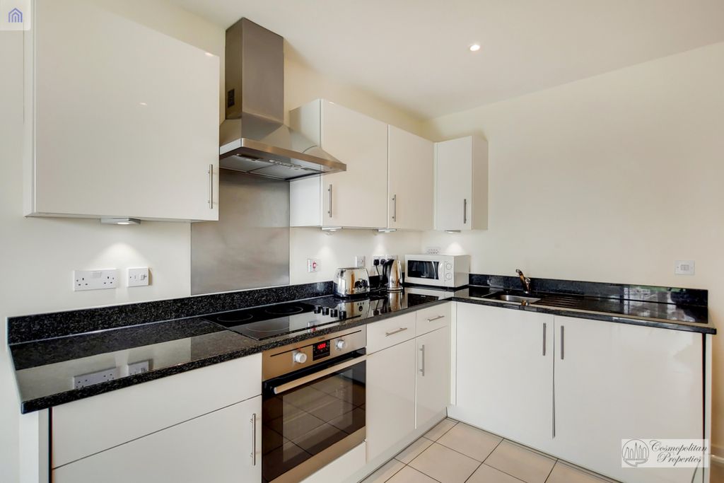 Property photo 3 of 13 Gallery