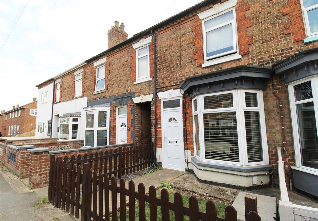 Property photo 1 of 19 Front