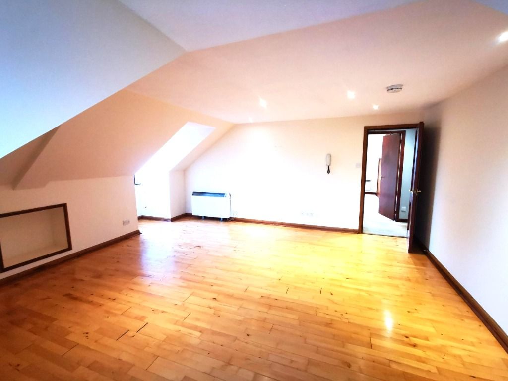 Property photo 3 of 19 Photo 3
