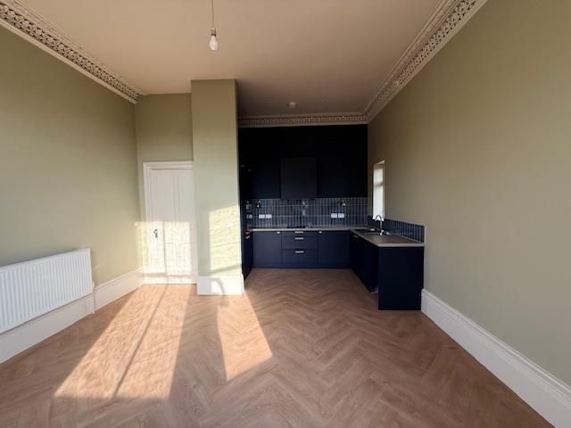 Property photo 2 of 9 Kitchen