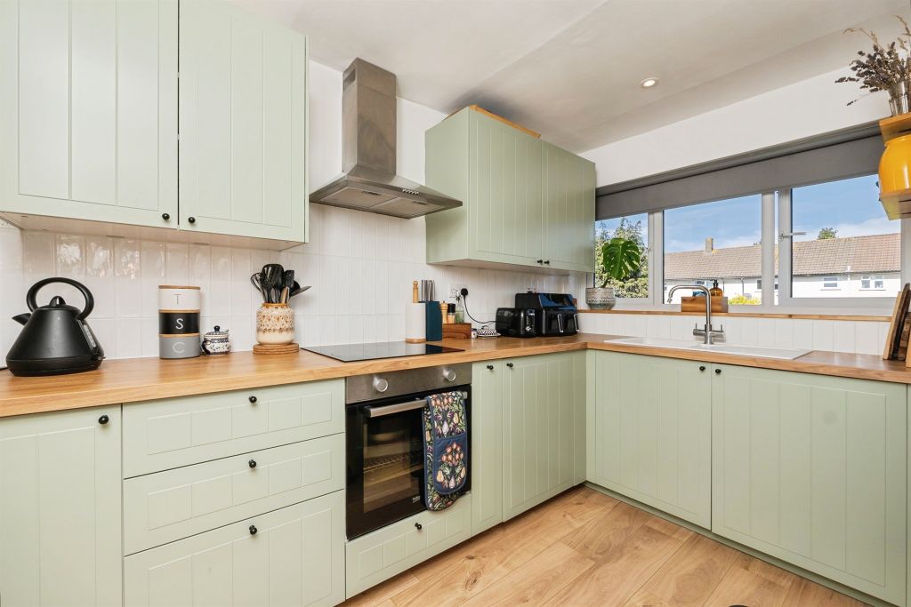 Property photo 3 of 19