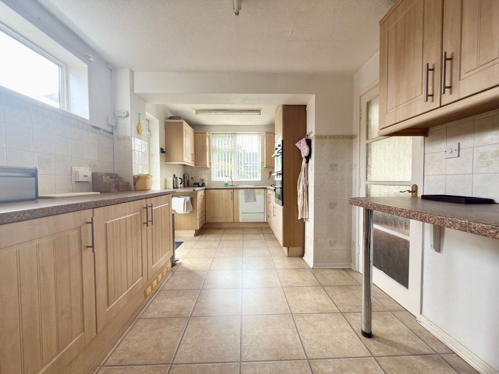 Property photo 2 of 26 Photo 30