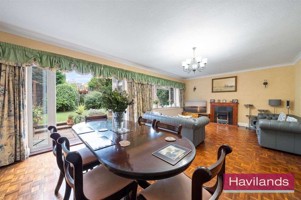 Property photo 3 of 16 Bycullah Road-15.Jpg