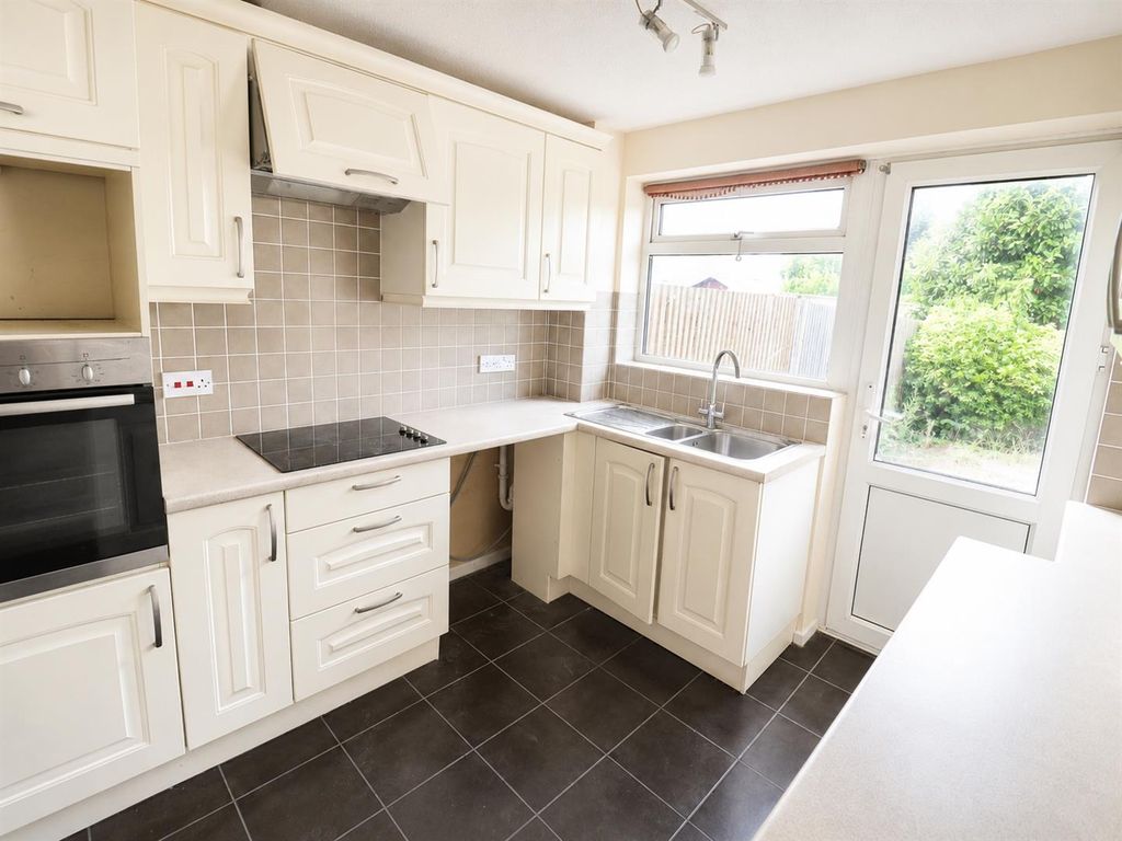 Property photo 2 of 9 dc6A9377-Cf83-485E-B540-d2257Bfa2973.Png