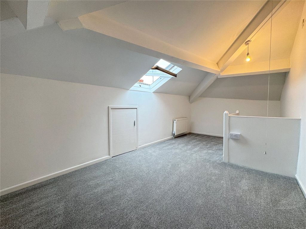 Property photo 2 of 32 Picture No. 43