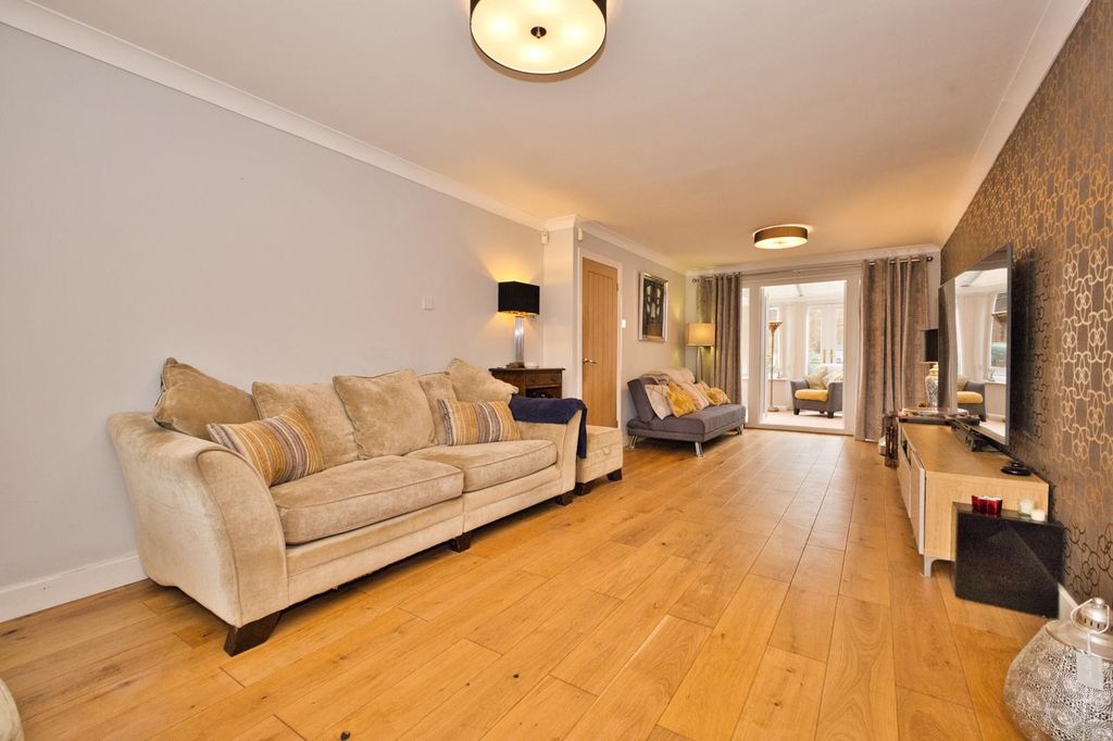 Property photo 3 of 22