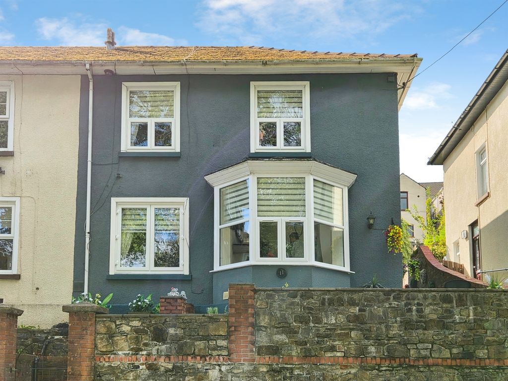 Property photo 1 of 34