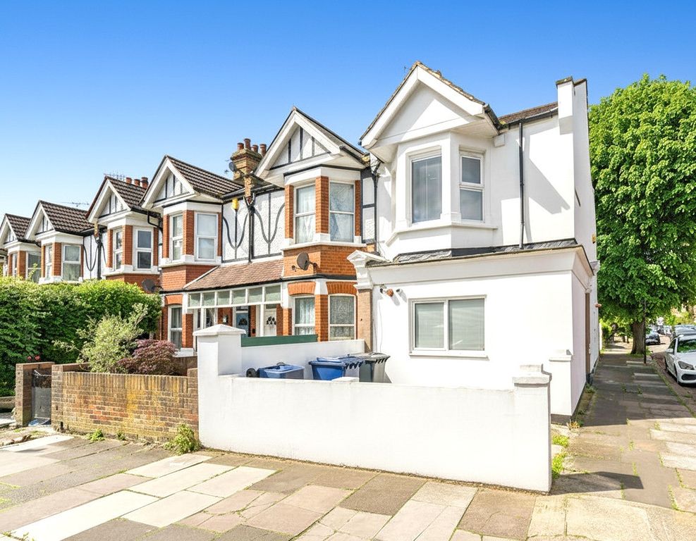 Property photo 3 of 11 Gallery