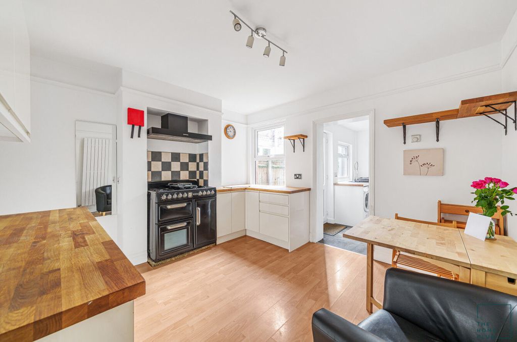 Property photo 2 of 15 Img_264_4_Original.Jpg