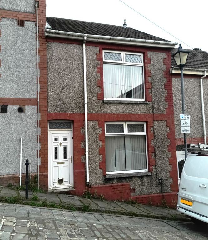 Property photo 1 of 20