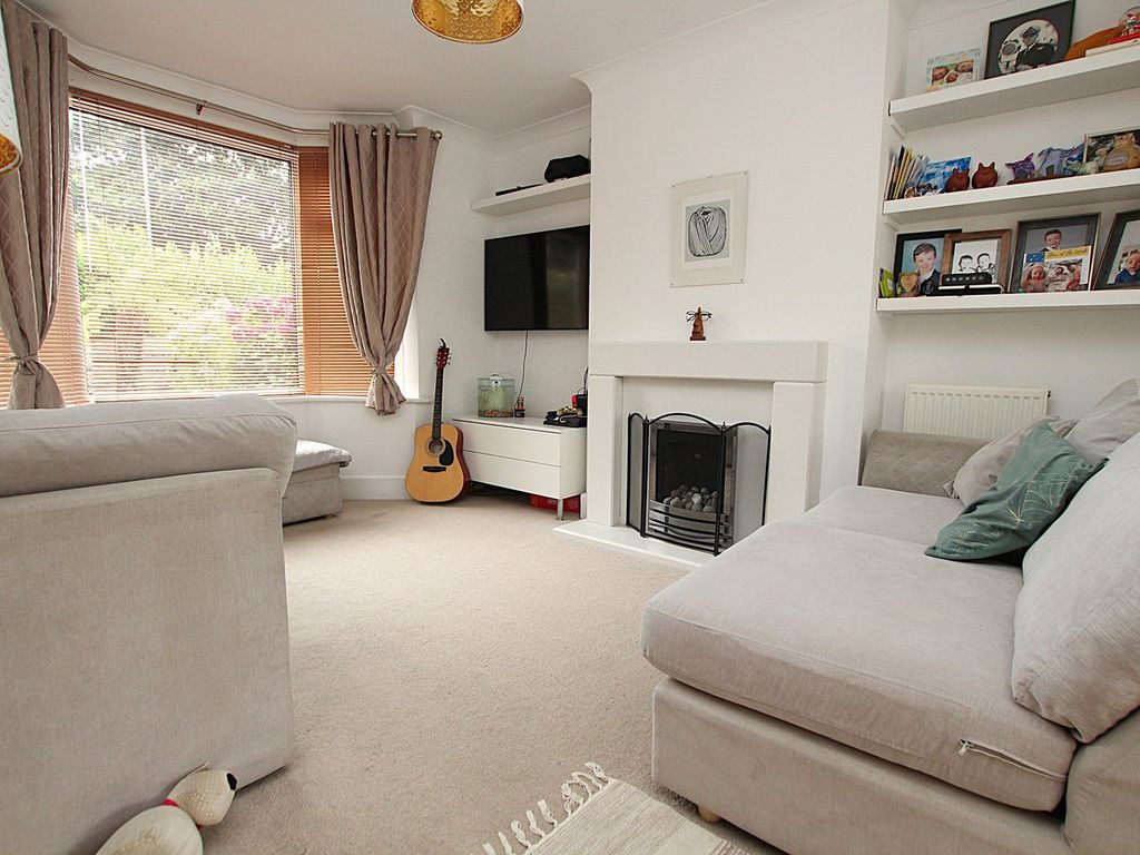 Property photo 3 of 25