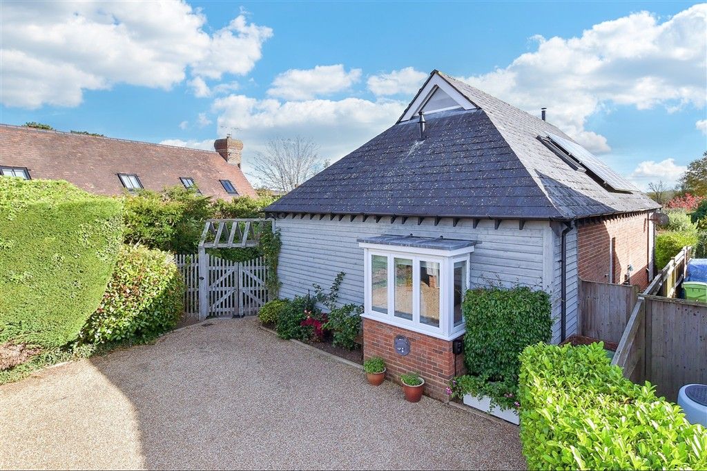 Property photo 1 of 15 External (Web)